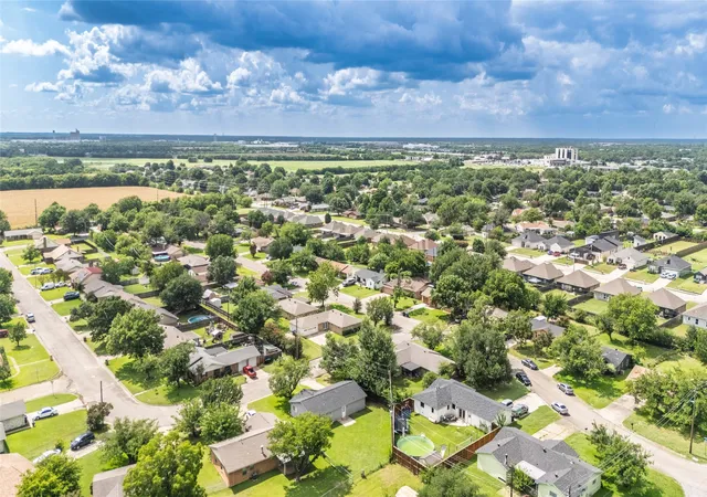 Photo 3 of Single family home for sale at 3407 Highmeadow Ln, Greenville, TX 75402 | MLS# 21332160 | Listing updated on 2026-09-15