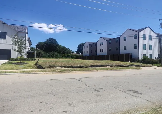 Photo 2 of Land for sale at 2170 Lovedale Ave, Dallas, TX 75235 | MLS# 21332198 | Listing updated on 2026-07-15