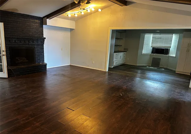 Photo 3 of Single family home for sale at 208 Connie Dr, De Soto, TX 75115 | MLS# 21306969 | Listing updated on 2026-07-15