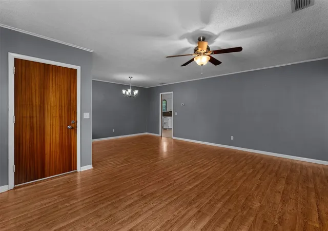 Photo 4 of Single family home for sale at 108 Swedes Ave, Shreveport, LA 71105 | MLS# 21329134 | Listing updated on 2026-08-21