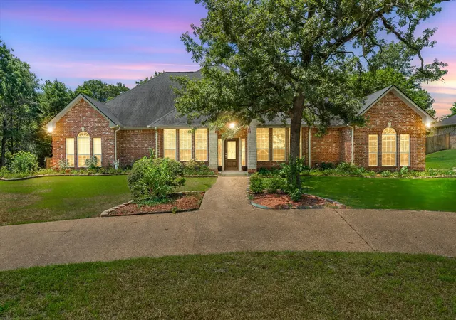 Photo 1 of Single family home for sale at 690 County Road 2310, Mineola, TX 75773 | MLS# 21332253 | Listing updated on 2026-10-03