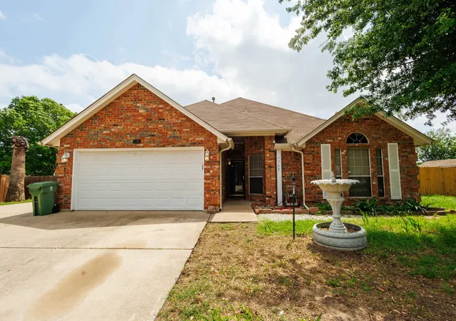 Homes for sale in North Richland Hills, TX | 7708 Chandler Ct, North Richland Hills, TX 76182 | MLS# 21332336