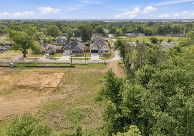 Photo 3 of Sale Pending at 710 Bethlehem, Terrell, TX 75160 | MLS# 21331818 | Listing updated on 2026-10-01