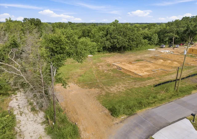Photo 4 of Sale Pending at 710 Bethlehem, Terrell, TX 75160 | MLS# 21331818 | Listing updated on 2026-10-01