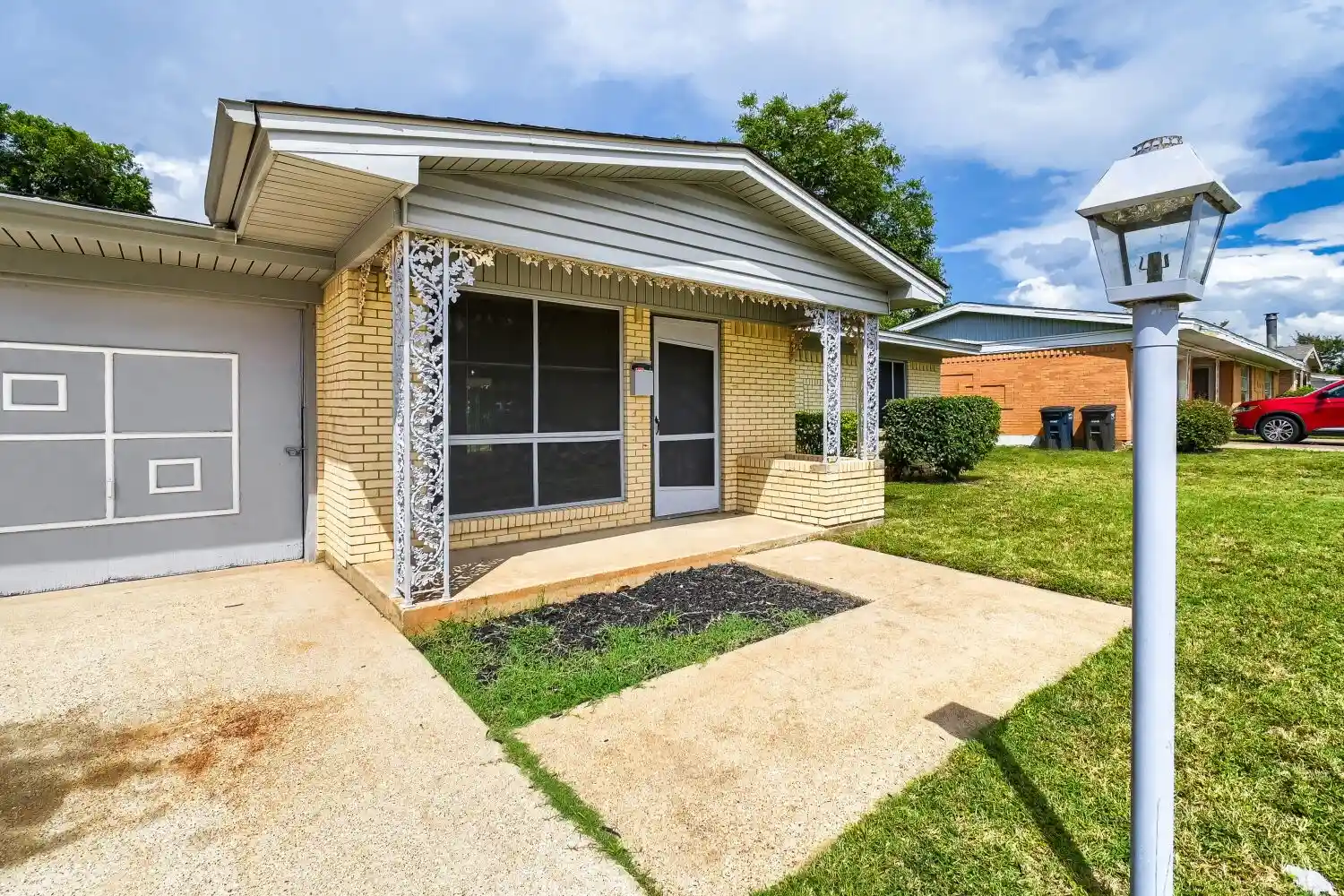 Photo 1 of Sale Pending at 1405 Oak Grove Rd, Fort Worth, TX 76134 | MLS# 21331991 | Listing updated on 2026-10-13