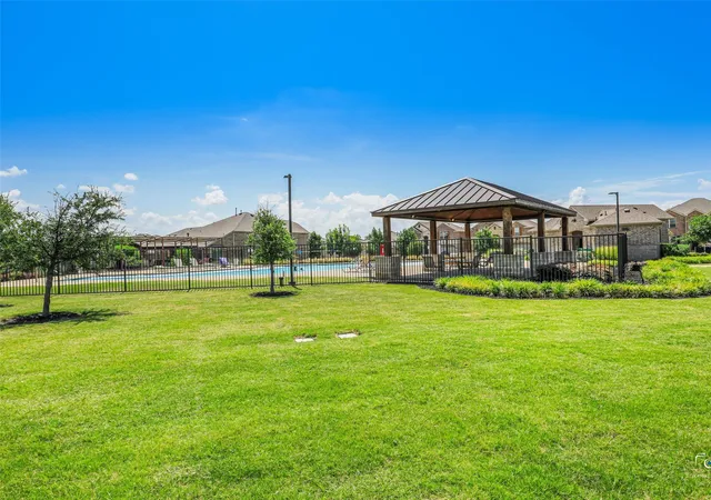 Homes for sale in Little Elm, TX | 1613 Roadrunner Dr, Little Elm, TX 75068 | MLS# 21328740