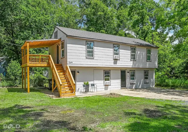 Photo 3 of Multi family home for sale at 136 E Boulevard St, Shreveport, LA 71104 | MLS# 21331462 | Listing updated on 2026-07-16