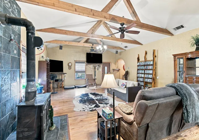 Photo 4 of Single family home for sale at 5821 Waterworks Rd, Midlothian, TX 76065 | MLS# 21331932 | Listing updated on 2026-09-29