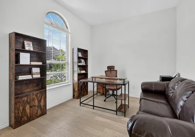 5th image of 533 Cedarwood St, Little Elm, TX 76227 | MLS# 21331003