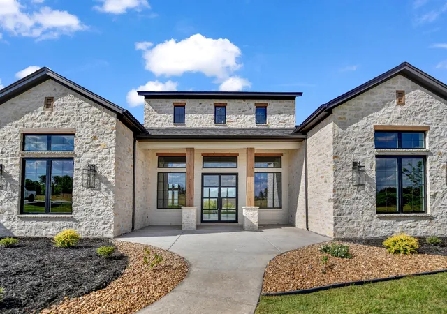 Photo 1 of Single family home for sale at 4009 Charleston Peak, Aledo, TX 76008 | MLS# 21316558 | Listing updated on 2026-09-27