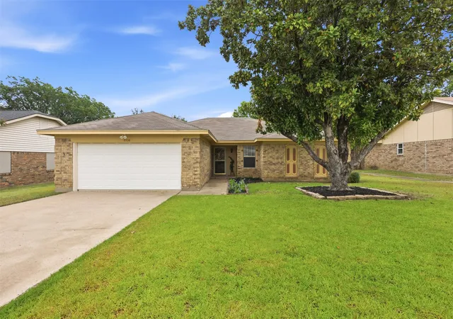 Homes for sale in North Richland Hills, TX | 5536 Meadow Oak St, North Richland Hills, TX 76180 | MLS# 21328960