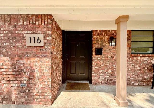 Photo 1 of Single family home for sale at 116 Gantt St, Terrell, TX 75160 | MLS# 21331282 | Listing updated on 2026-10-02