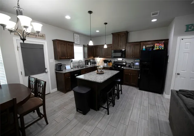 Photo 3 of Single family home for sale at 4806 Jefferson St, Greenville, TX 75401 | MLS# 21323989 | Listing updated on 2026-09-05
