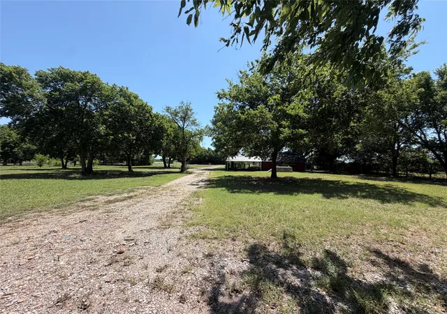 Photo 4 of Single family home for sale at 1370 Hwy 34 N, Greenville, TX 75401 | MLS# 21331846 | Listing updated on 2026-07-16