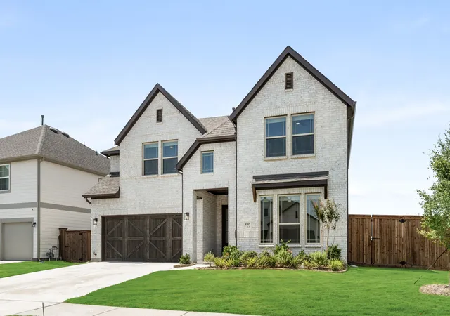 Photo 3 of Single family home for sale at 8102 Grotto Dr, Royse City, TX 75189 | MLS# 21330796 | Listing updated on 2026-08-27