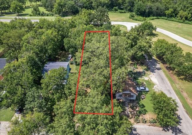 Photo 3 of Land for sale at 511 E Wilson Ave, Sherman, TX 75090 | MLS# 21332601 | Listing updated on 2026-09-29