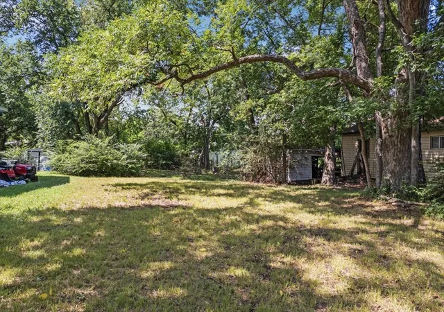 Photo 3 of Land for sale at 511 E Wilson Ave, Sherman, TX 75090 | MLS# 21332601 | Listing updated on 2026-09-29