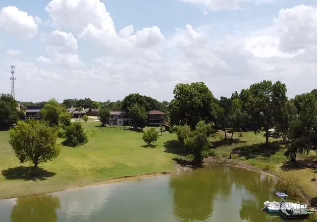 Photo 4 of Single family home for sale at 125 Lewis Dr, Little Elm, TX 75068 | MLS# 21332481 | Listing updated on 2026-09-24
