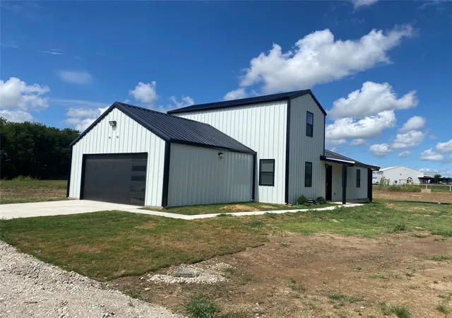 Photo 2 of Single family home for sale at 2728 Goodnight Blvd, Wills Point, TX 75169 | MLS# 21332636 | Listing updated on 2026-09-05