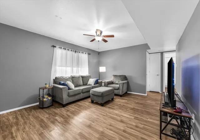 Photo 3 of Single family home for sale at 1013 S Madison St, Mc Gregor, TX 76657 | MLS# 21331301 | Listing updated on 2026-07-27