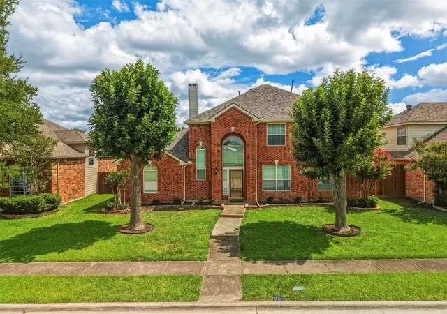 Homes for sale in Allen, TX | 1706 Clear Springs Dr, Allen, TX 75002 | MLS# 21331341