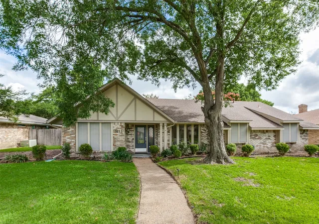 Homes for sale in Plano, TX | 3113 Brookshire Dr, Plano, TX 75075 | MLS# 21326546