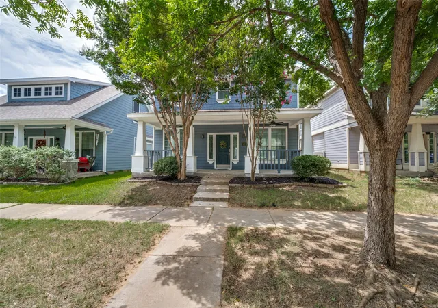 3rd image of 9822 Walnut Hl, Providence Village, TX 76227 | MLS# 21316346