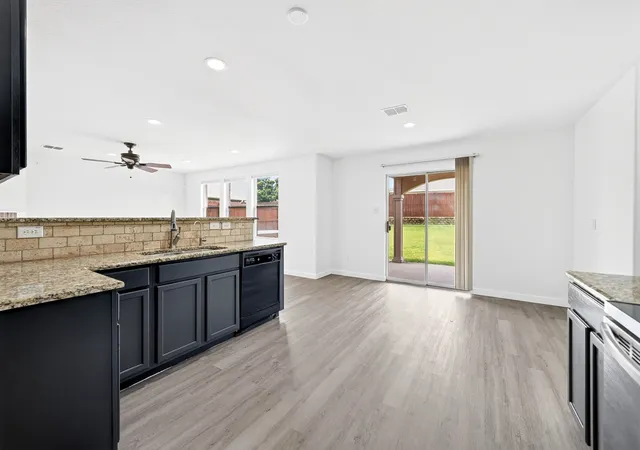 Photo 4 of Single family home for sale at 904 Silver Sage Dr, Wylie, TX 75098 | MLS# 21332738 | Listing updated on 2026-08-20