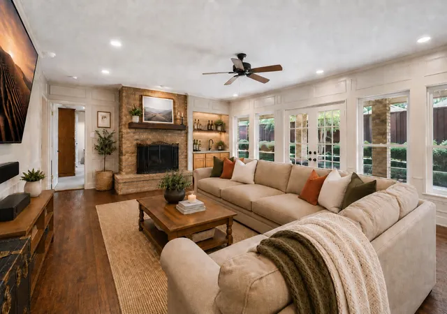 Photo 2 of Single family home for sale at 4008 Fairlakes Dr, Dallas, TX 75228 | MLS# 21332505 | Listing updated on 2026-08-30