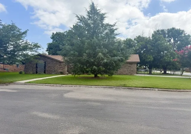 Photo 1 of Single family home for sale at 4504 Delwood Dr, Brownwood, TX 76801 | MLS# 21332766 | Listing updated on 2026-09-15