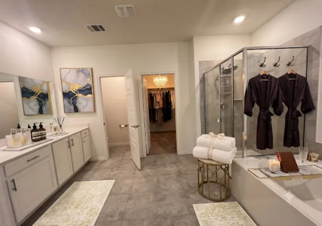 Photo 4 of Townhouse for sale at 2434 Klamath Dr, Lewisville, TX 75056 | MLS# 21330408 | Listing updated on 2026-10-01