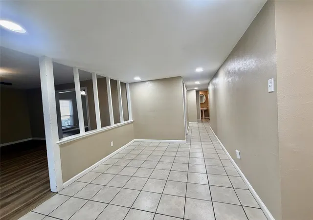 Photo 1 of Sale Pending at 4019 Rushmoor Dr, Arlington, TX 76016 | MLS# 21332800 | Listing updated on 2026-07-18