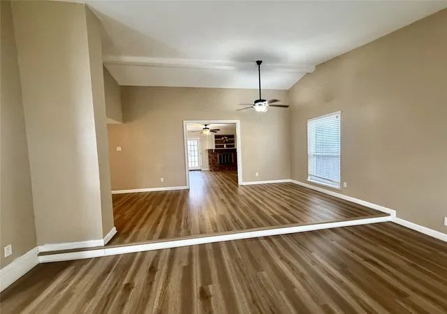 Photo 4 of Sale Pending at 4019 Rushmoor Dr, Arlington, TX 76016 | MLS# 21332800 | Listing updated on 2026-07-18