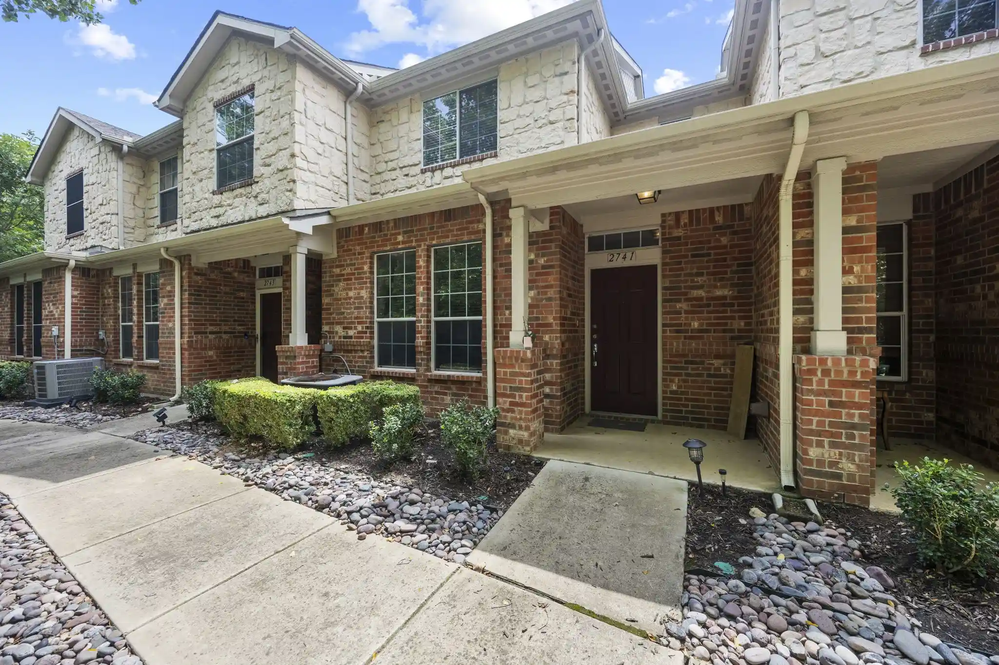 Townhouse for sale at 2741 Olympic Park Dr, Grand Prairie, TX 75050 | MLS# 21331567
