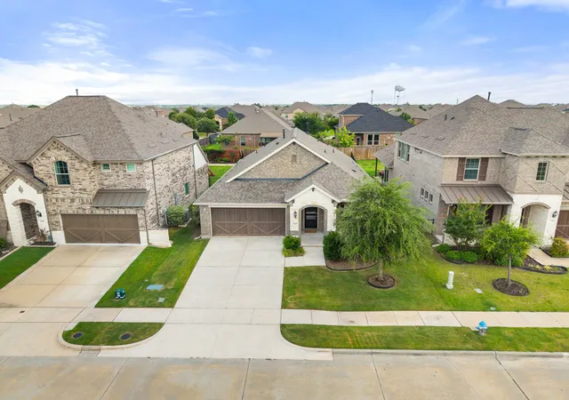 Photo 3 of Single family home for sale at 3124 Chinese Fir Dr, Forney, TX 75126 | MLS# 21332805 | Listing updated on 2026-10-03