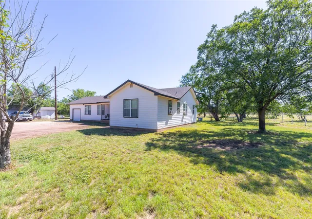 Photo 3 of Single family home for sale at 1053 County Road 155, Abilene, TX 79601 | MLS# 21319840 | Listing updated on 2026-08-24
