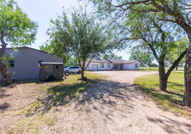 Photo 4 of Single family home for sale at 1053 County Road 155, Abilene, TX 79601 | MLS# 21319840 | Listing updated on 2026-08-24