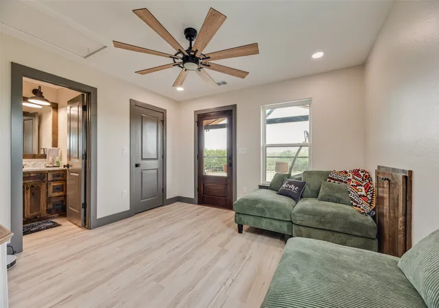 Homes for sale in Barry, TX | 9924 Nw County Road 2221, Barry, TX 75102 | MLS# 21322987