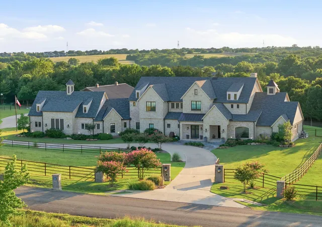 Photo 3 of Mansion for sale at 2565 N Star Dr, Celina, TX 75009 | MLS# 21331682 | Listing updated on 2026-09-15