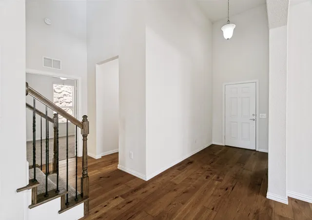 Photo 3 of Single family home for sale at 211 Copper Canyon Dr, Lewisville, TX 75067 | MLS# 21332848 | Listing updated on 2026-08-27