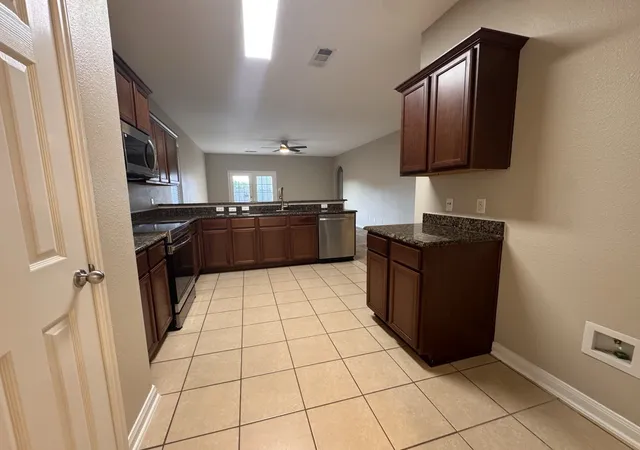 Photo 3 of Single family home for sale at 231 Lamont Rd, Anna, TX 75409 | MLS# 21332910 | Listing updated on 2026-07-17