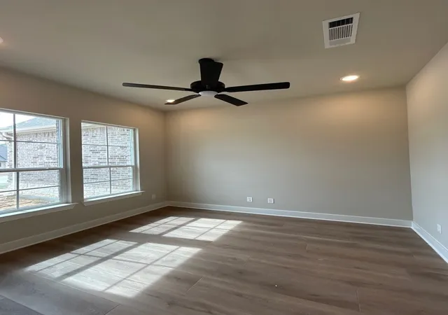 Photo 3 of Single family home for sale at 1106 Perrin Ln, Van Alstyne, TX 75495 | MLS# 21330097 | Listing updated on 2026-10-04