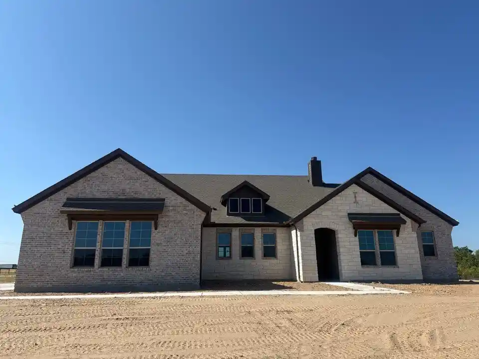 Single family home for sale at 309 Texas Sage Trl, Weatherford, TX 76085 | MLS# 21330173