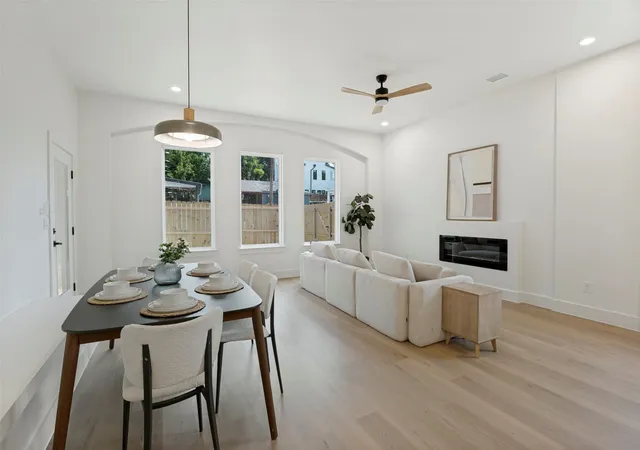 Photo 3 of Single family home for sale at 524 Tama St, Dallas, TX 75203 | MLS# 21332843 | Listing updated on 2026-08-25
