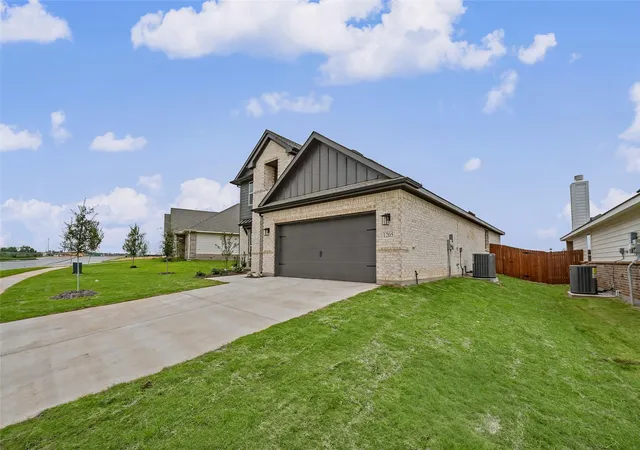 Photo 2 of Single family home for sale at 1205 Colca Dr, Springtown, TX 76082 | MLS# 21330898 | Listing updated on 2026-10-06