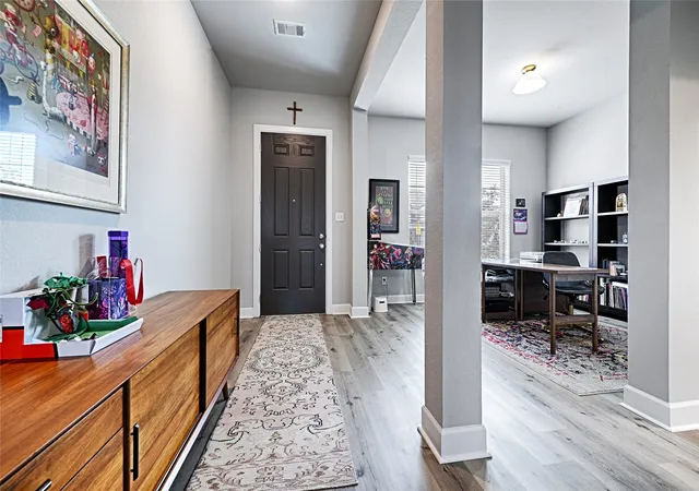 Photo 4 of Single family home for sale at 1809 Arbor Dr, Forney, TX 75126 | MLS# 21330987 | Listing updated on 2026-07-17