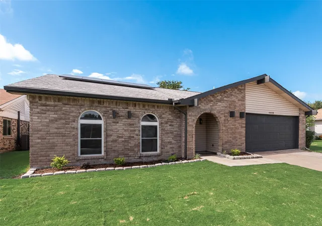 4th image of 4420 Buckeye St, Fort Worth, TX 76137 | MLS# 21332958