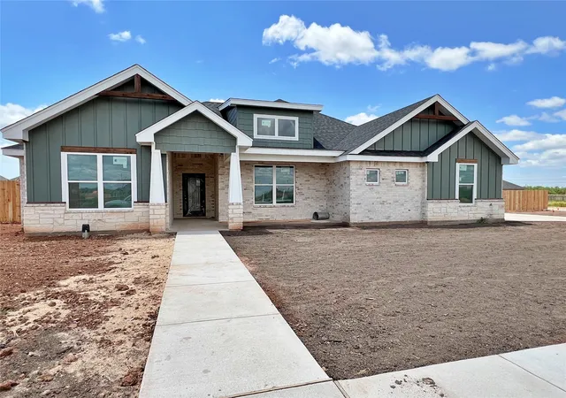Photo 1 of Sale Pending at 140 Logan, Abilene, TX 79602 | MLS# 21331875 | Listing updated on 2026-07-22
