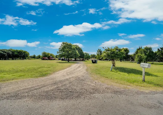 Photo 4 of Land for sale at 2040 Highridge Ln, Midlothian, TX 76065 | MLS# 21332963 | Listing updated on 2026-08-22