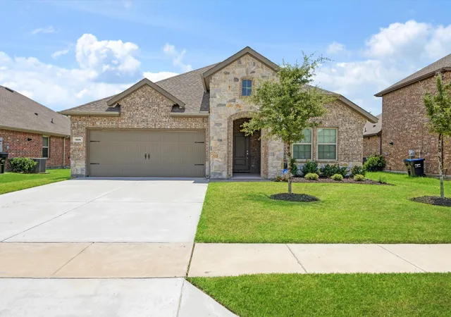 Photo 2 of Single family home for sale at 308 Bailey Wy, Caddo Mills, TX 75135 | MLS# 21332250 | Listing updated on 2026-08-29